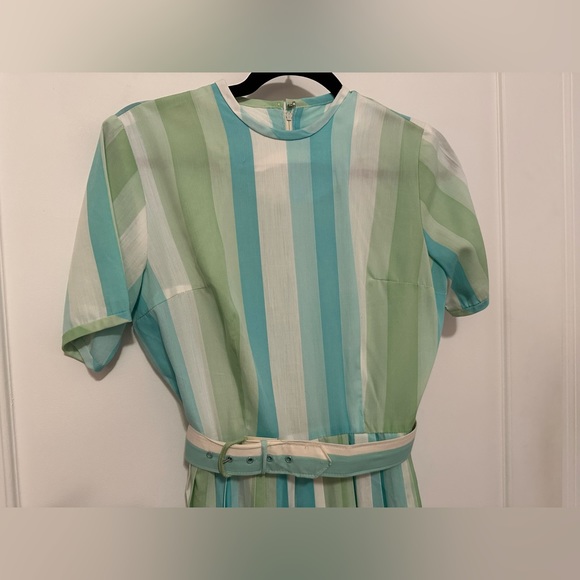 VINTAGE - 1940s striped dress with matching belt - Size S (4/6) - Picture 2 of 7